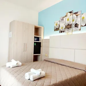 https://hotel-monica-rimini.emilia-romagnahotels.net